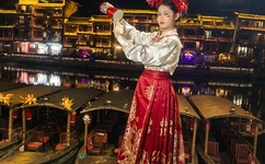 好满射太多了装不下了视频